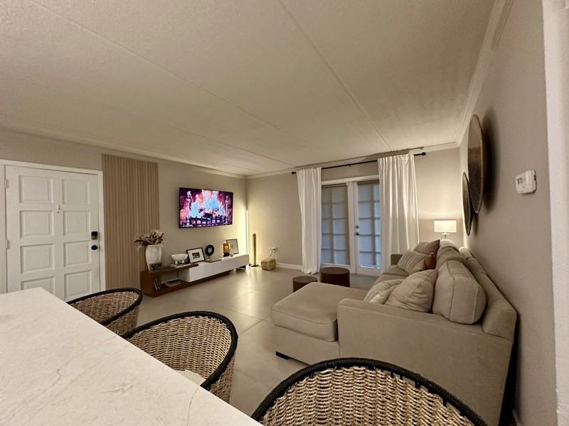 105 S Obrien St - Photo 3 of 16