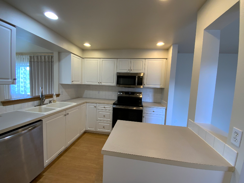 7415 Village Dr - Photo 3 of 15