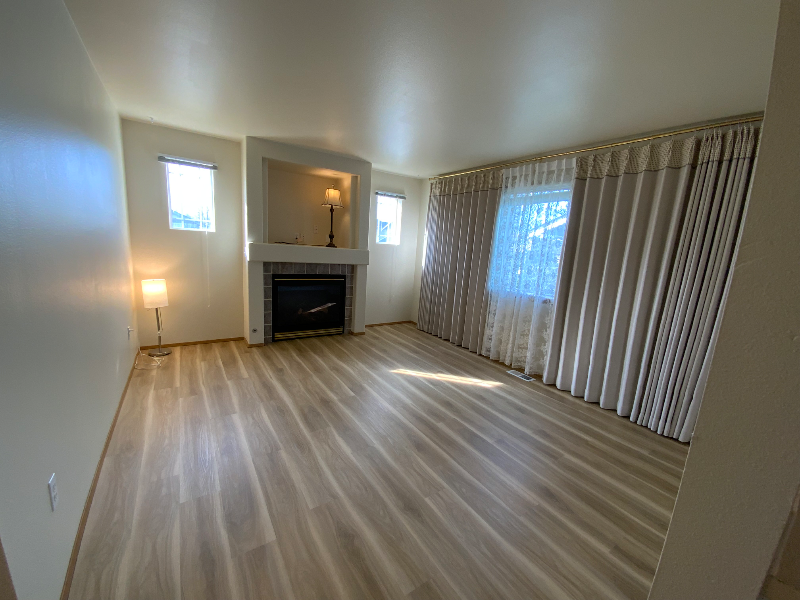 7415 Village Dr - Photo 5 of 15