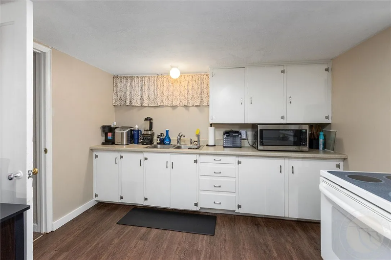 424 Miles Ave - Photo 7 of 13