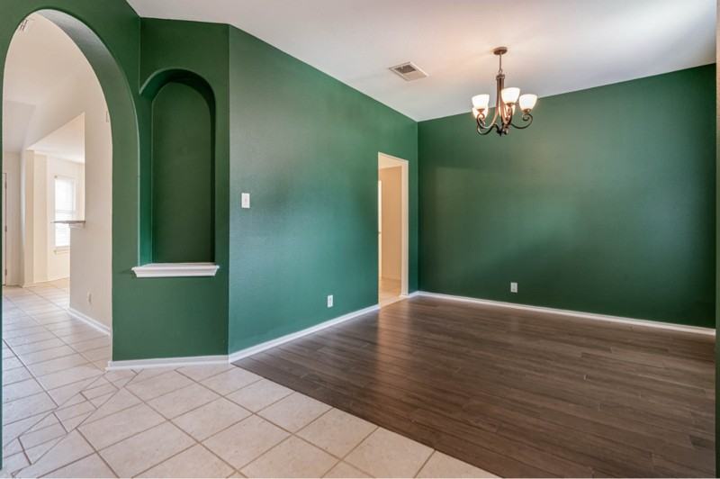 15718 Knollrun - Photo 3 of 19