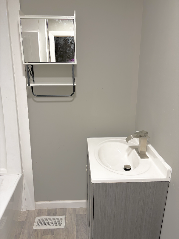 4172 Fenton Rd - Photo 6 of 9