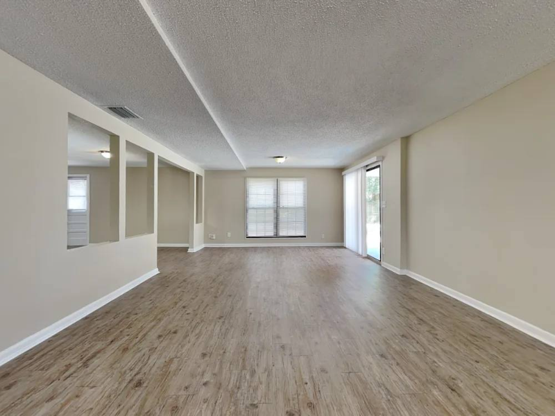 11502 Americana Ln - Photo 4 of 17