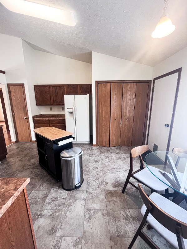 3202 Bowfield Way - Photo 4 of 24