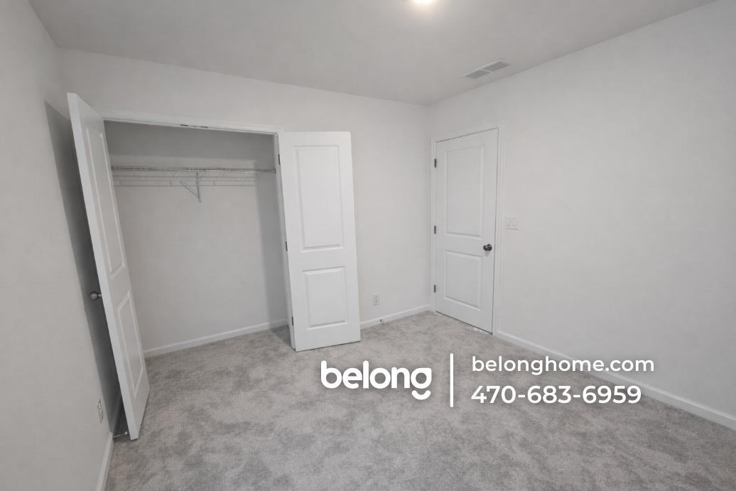 2468 Lennox Rd Se - Photo 3 of 6