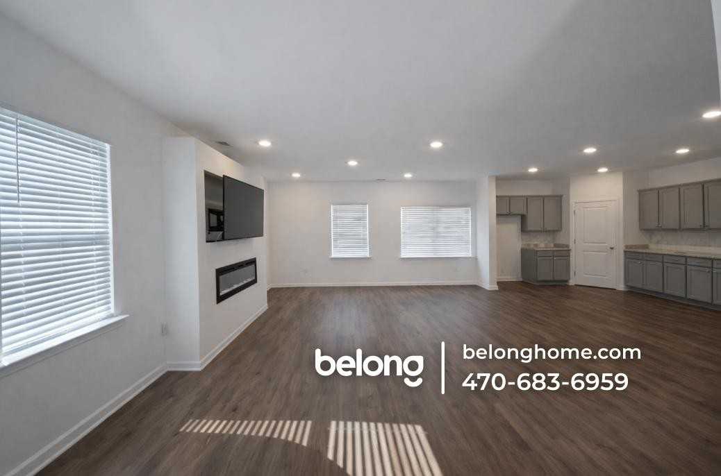 2468 Lennox Rd Se - Photo 6 of 6