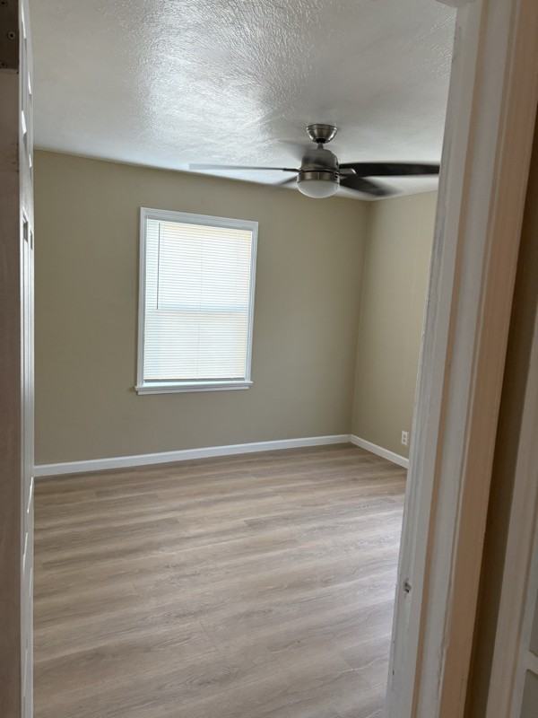 607 Linda Vista Dr - Photo 5 of 12