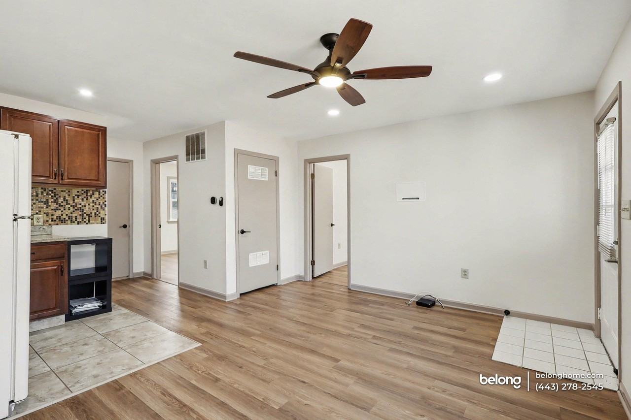 5909 Berwyn Rd - Photo 4 of 25