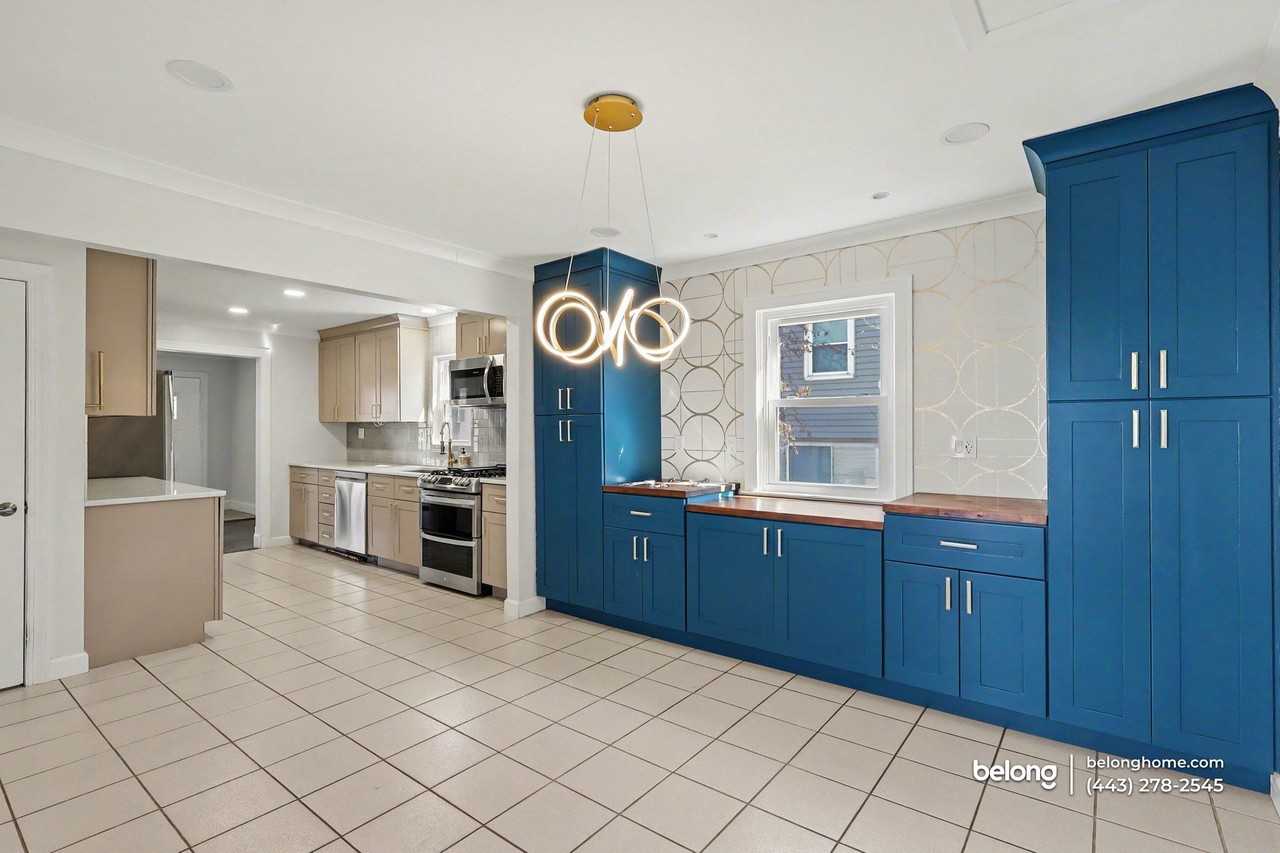 5909 Berwyn Rd - Photo 6 of 25