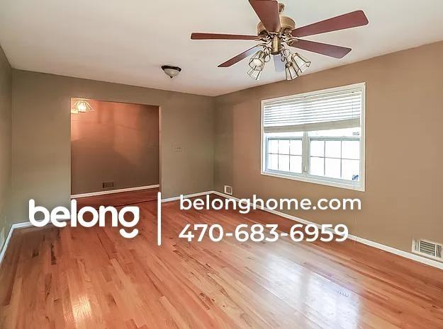 1246 Elgin Way - Photo 2 of 9