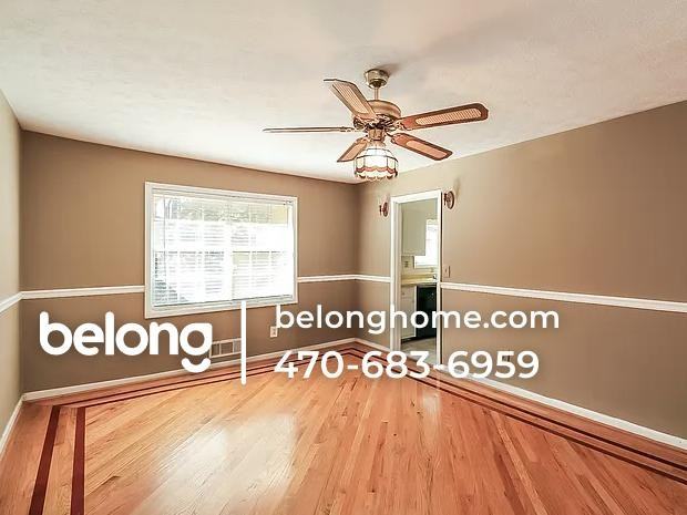 1246 Elgin Way - Photo 3 of 9