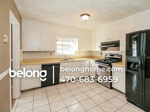 1246 Elgin Way - Photo 5 of 9