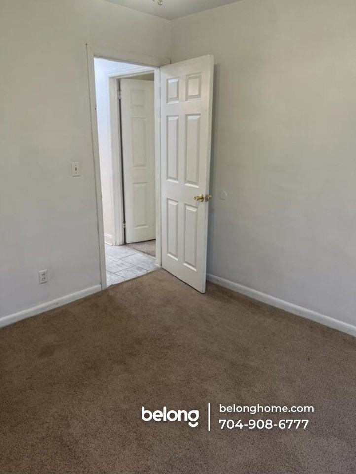 5724 Phillips St - Photo 5 of 7