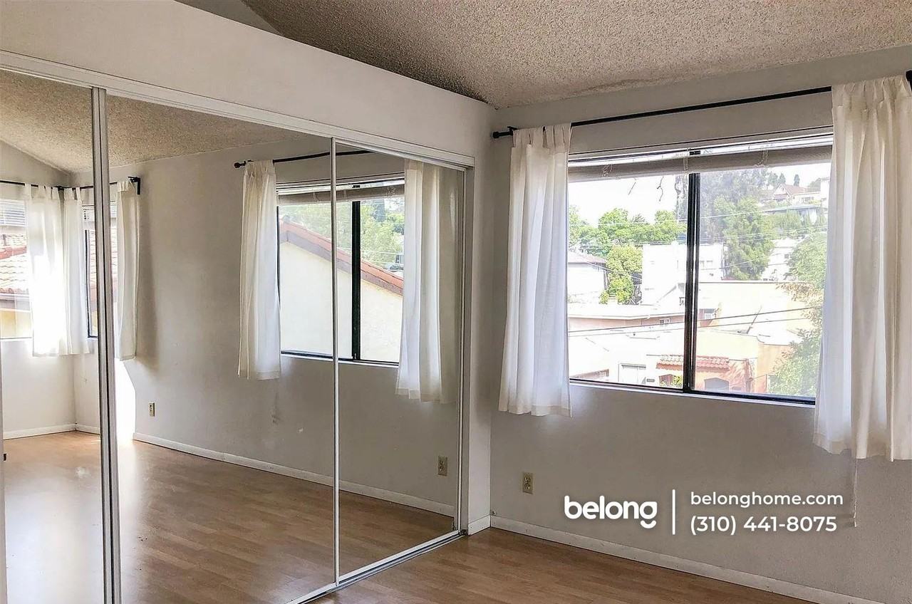 2240 India St - Photo 5 of 12