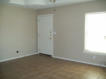 2206 Moonlight Ln #4 - Photo 3 of 12
