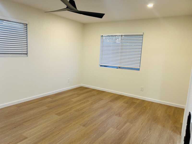 2811 E 11th St - Photo 7 of 11