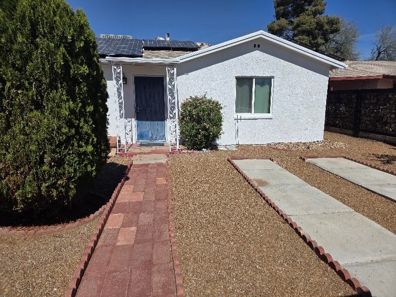 2619 E 21st St - Photo 2 of 20