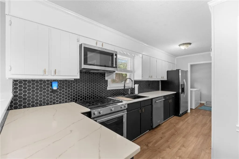 3964 Wedgewood Dr - Photo 5 of 12