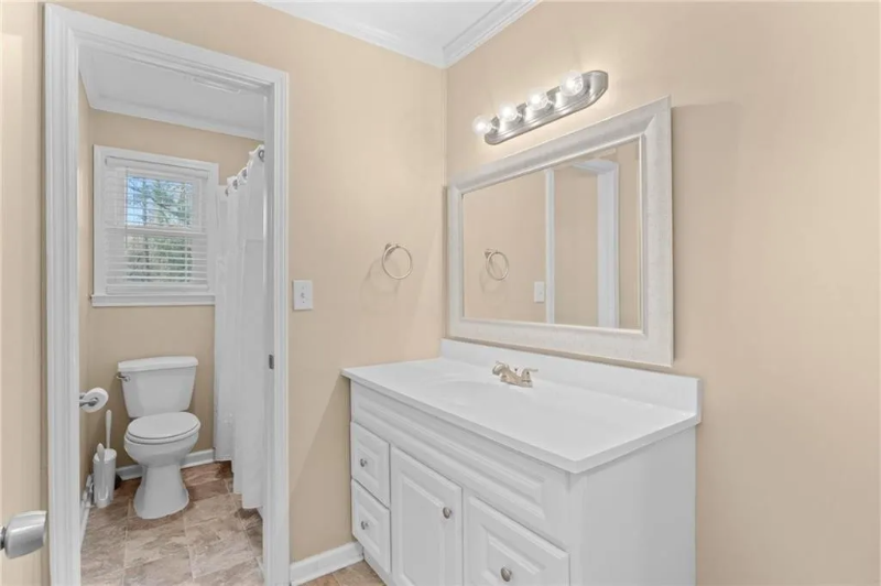 3964 Wedgewood Dr - Photo 7 of 12