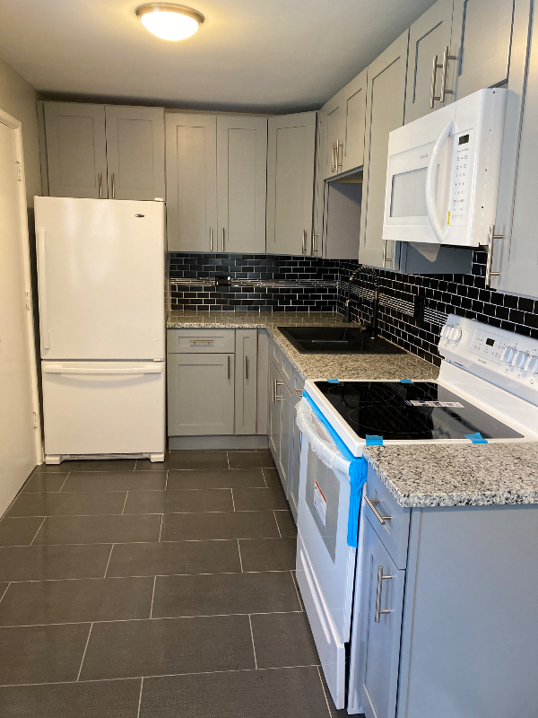 8027 S Exchange Ave - Photo 5 of 22