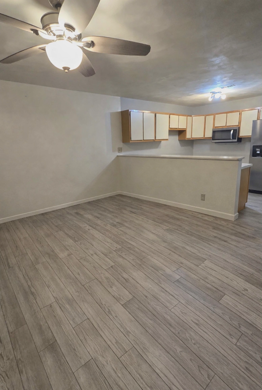 842 Patrick Henry Dr - Photo 4 of 4