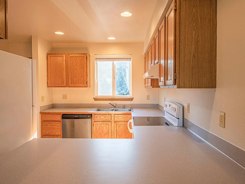 1220 Avenue A #1 - Photo 5 of 11