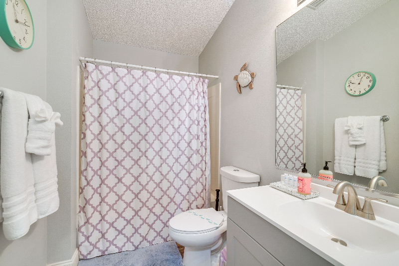 421 Rose Croft Ter - Photo 4 of 20
