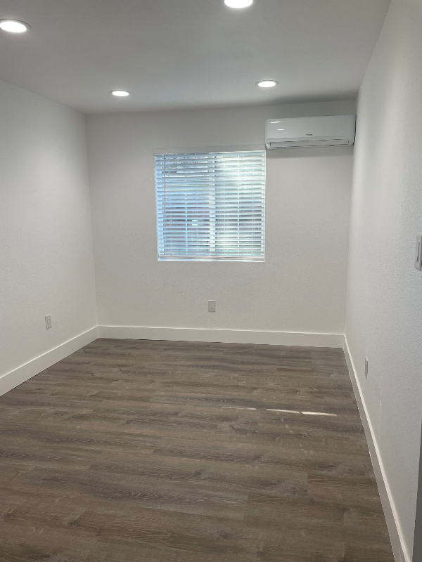 12317 Leland Ave #A - Photo 5 of 9