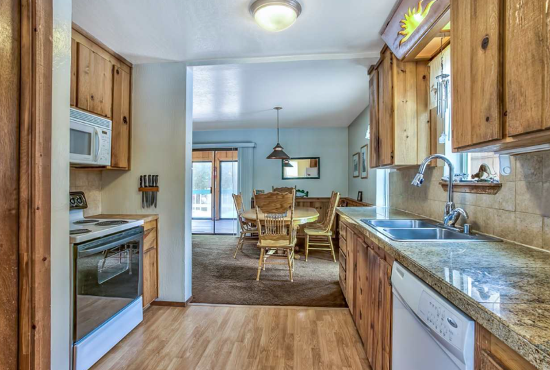 11540 Deerfield Dr - Photo 4 of 8