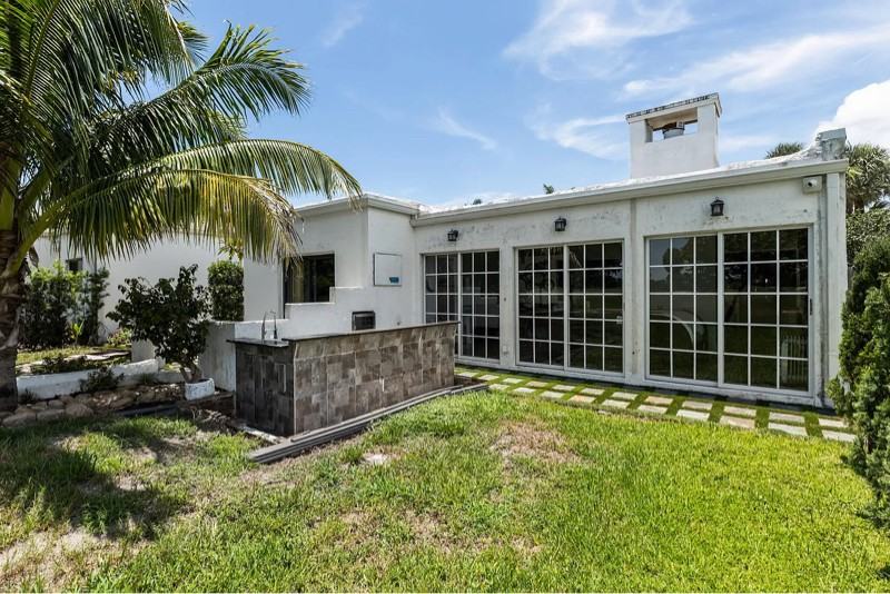 6590 Fountains Cir - Photo 5 of 20