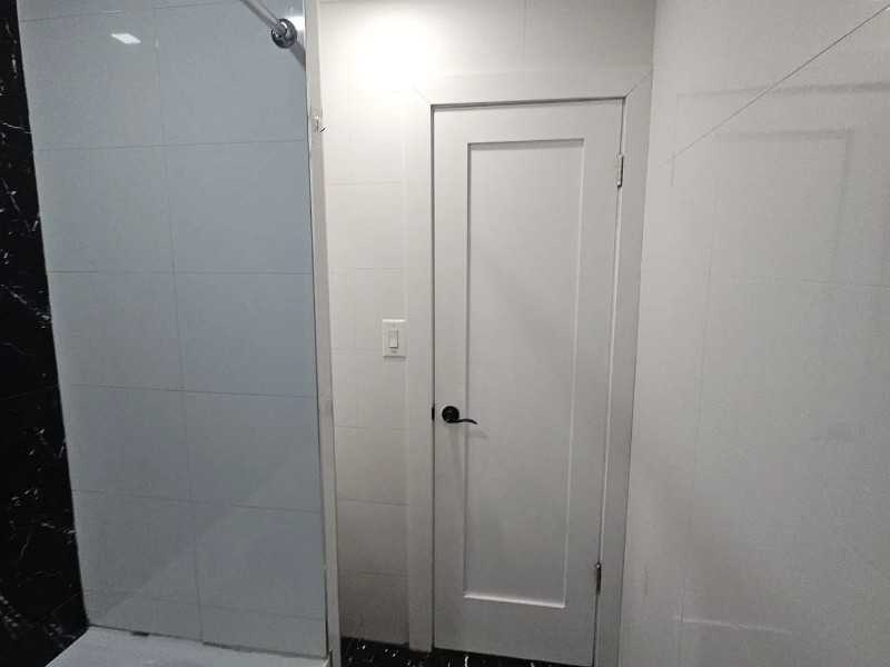 325 Avenue E #3 - Photo 4 of 7