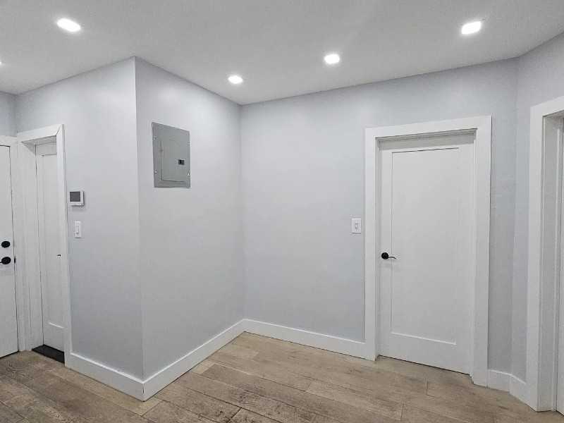 325 Avenue E #3 - Photo 6 of 7
