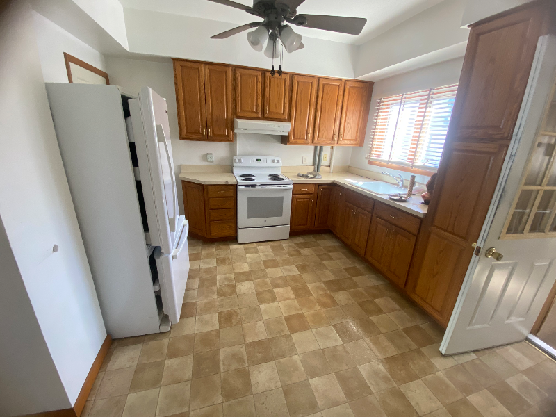 118 Dudley St - Photo 4 of 10