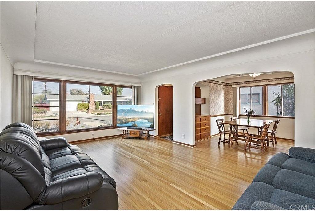 10006 Lindale St - Photo 4 of 19