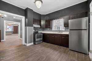 featured image of 415 Broadway