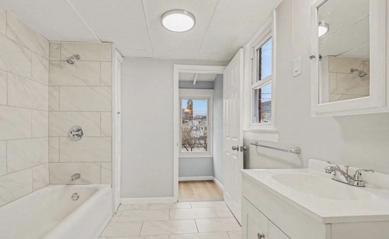 1155 Cotton St - Photo 3 of 9