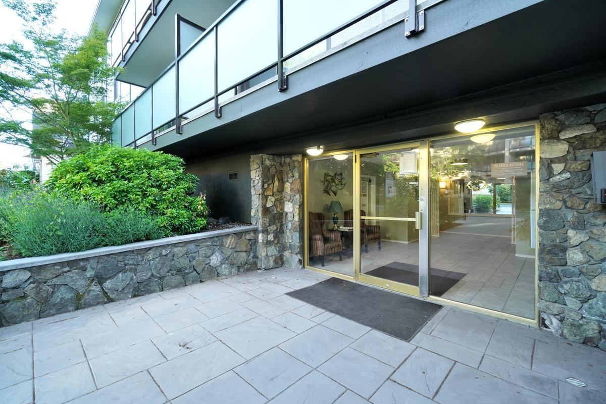 Stadacona Apartments - Photo 3 of 5