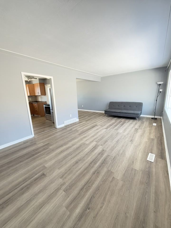 Perth Ave - Photo 2 of 18