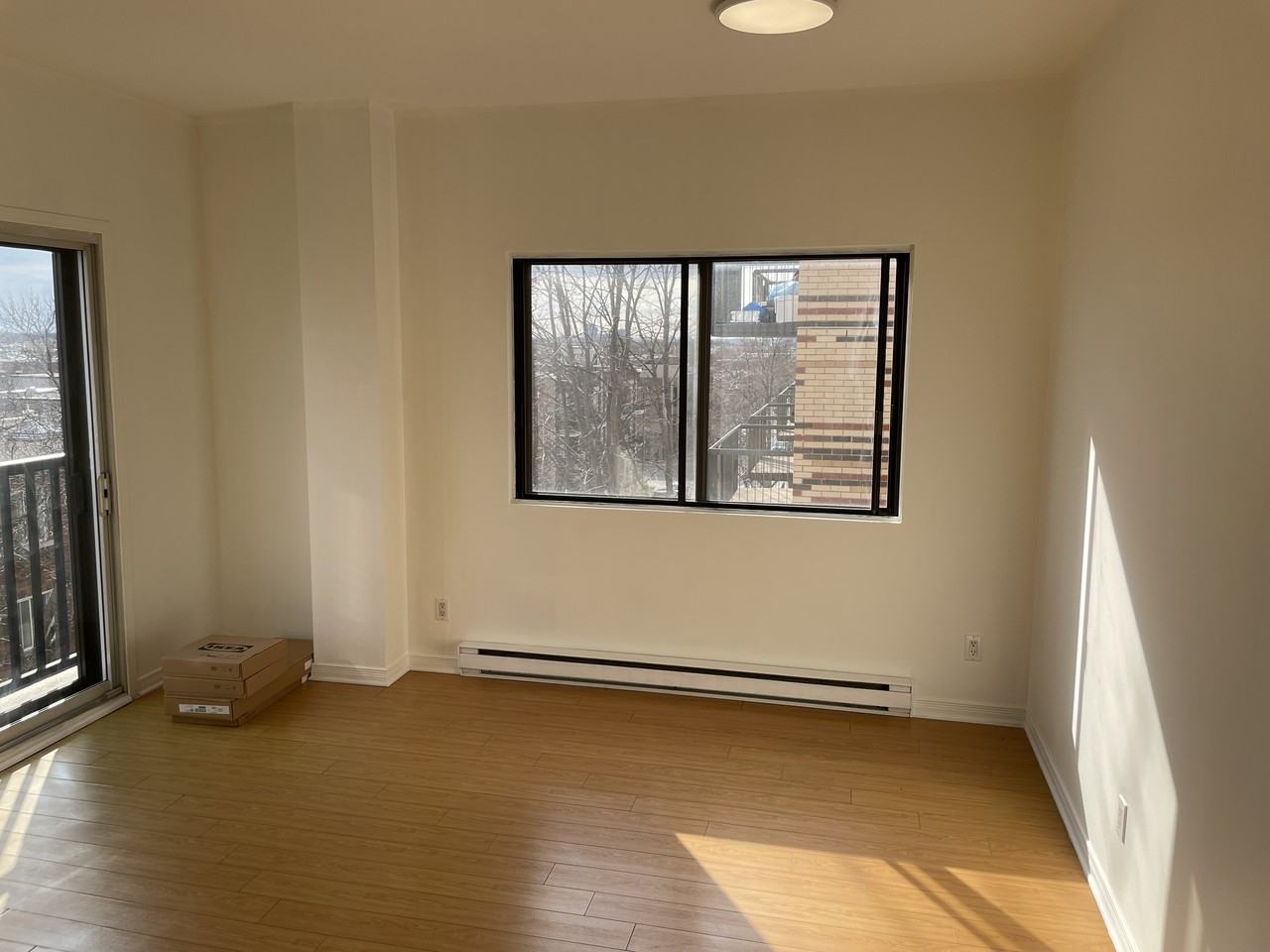 7225 Rue Durocher #402 - Photo 3 of 11