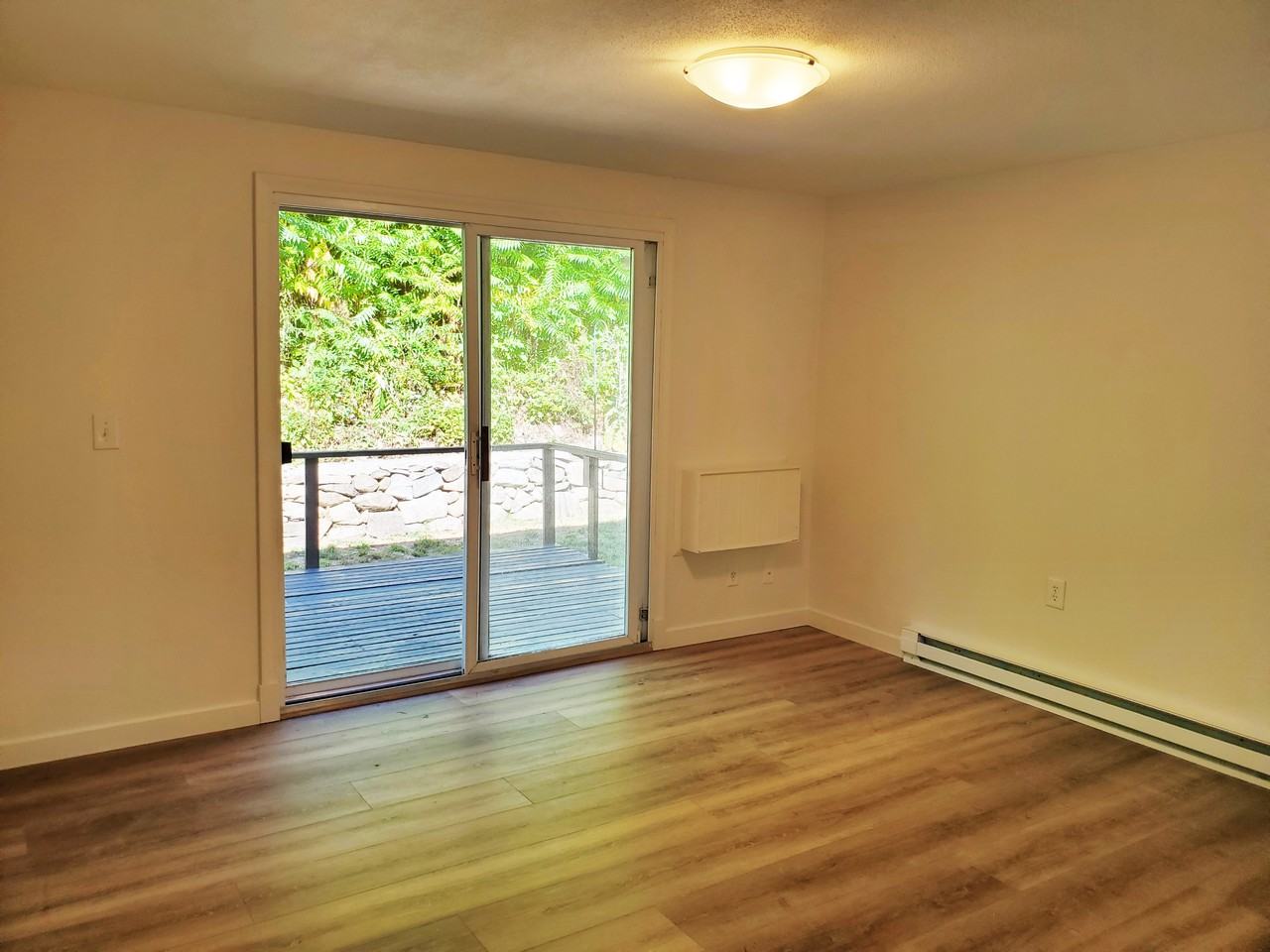 92 Oakdale Ave #3 - Photo 4 of 9