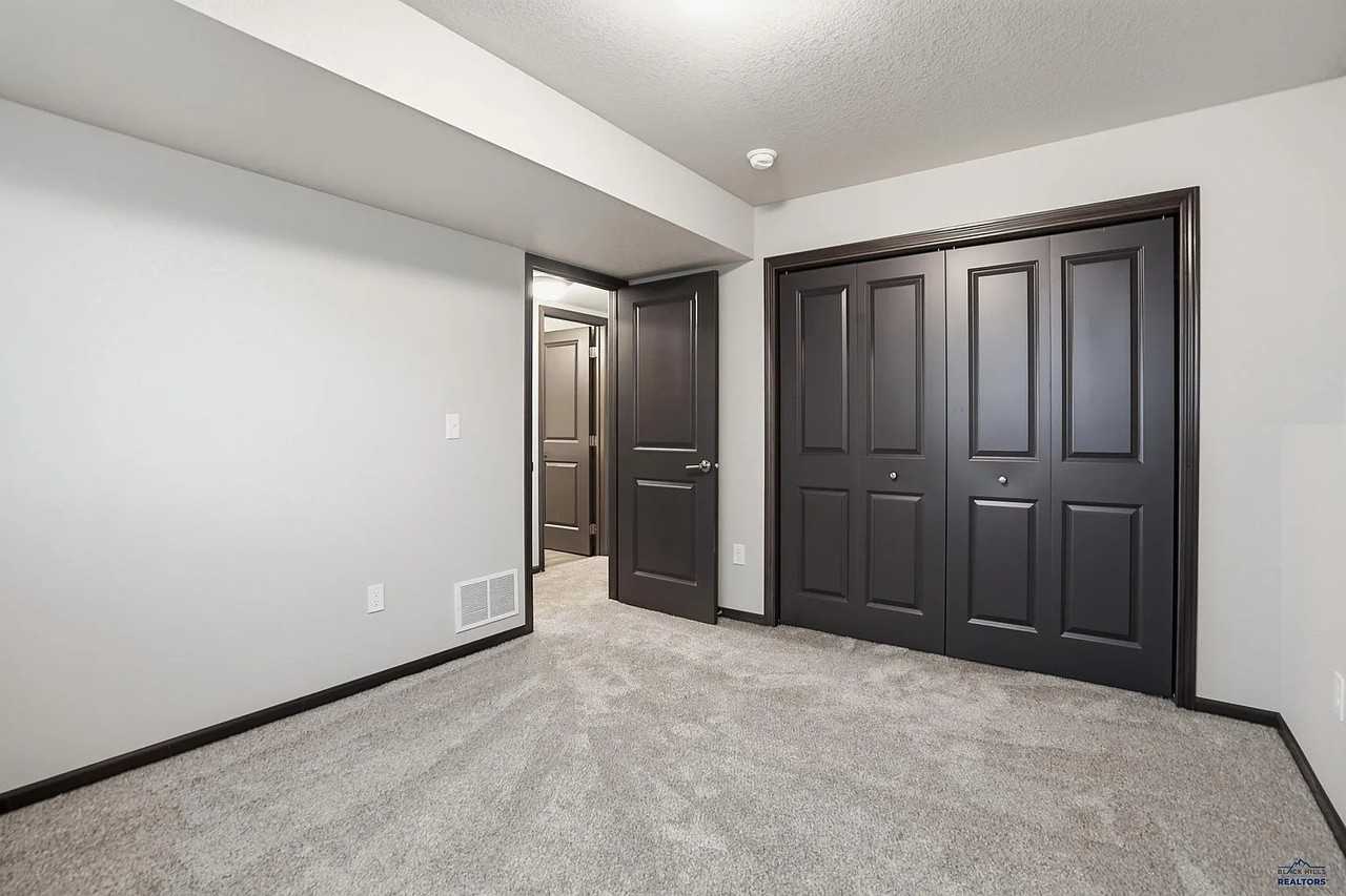 429 Yelner Dr #NA - Photo 5 of 7