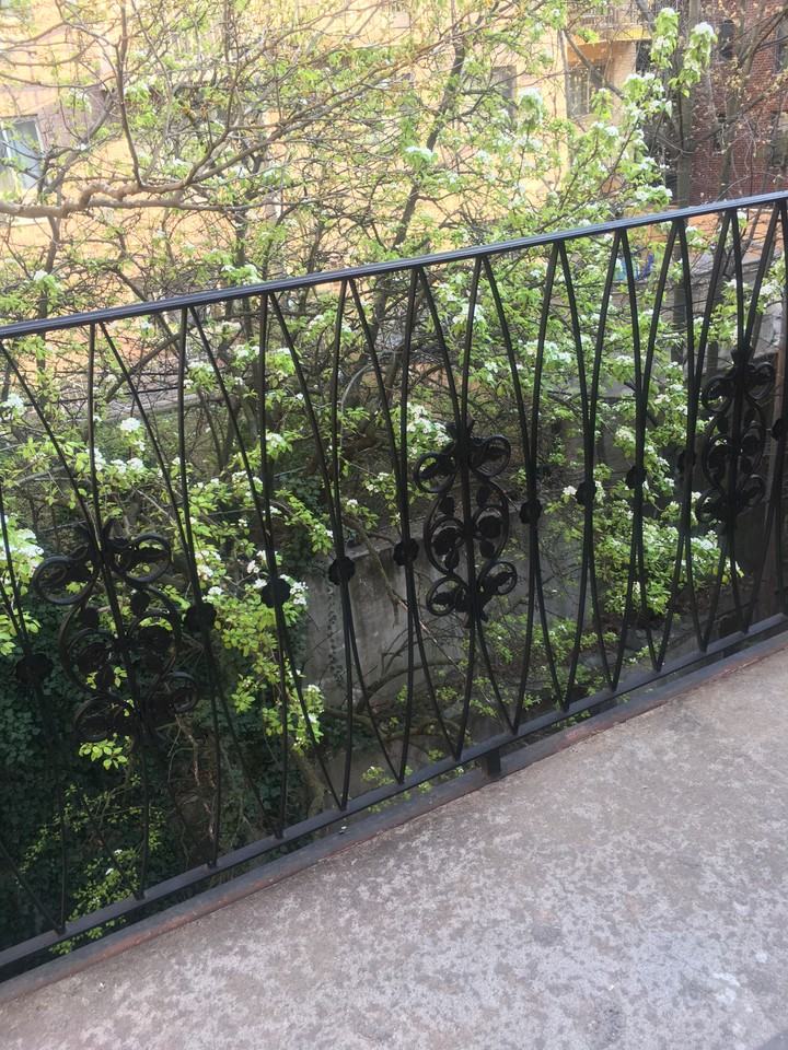 14144 84th Rd #4R - Photo 2 of 12