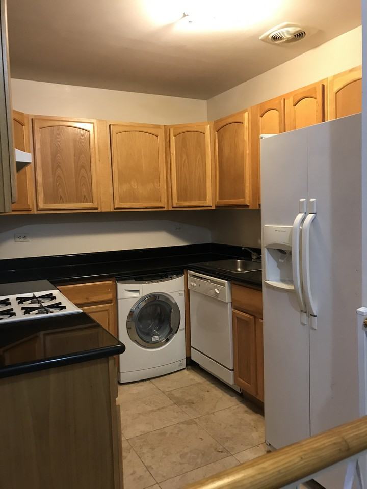 14144 84th Rd #4R - Photo 3 of 12