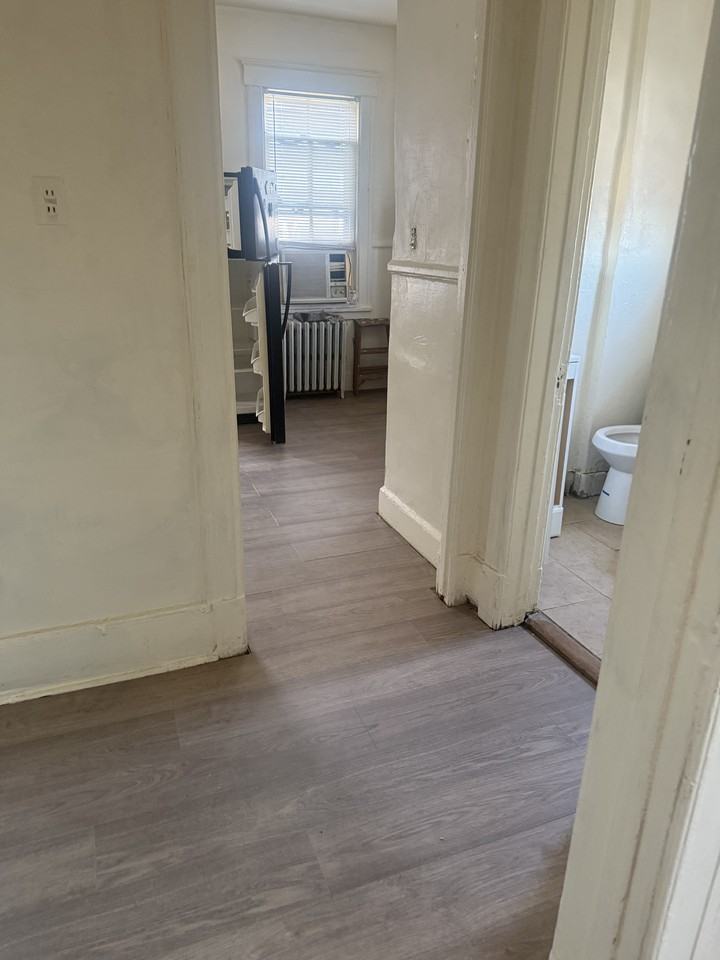 7 Monroe St #3A - Photo 3 of 7