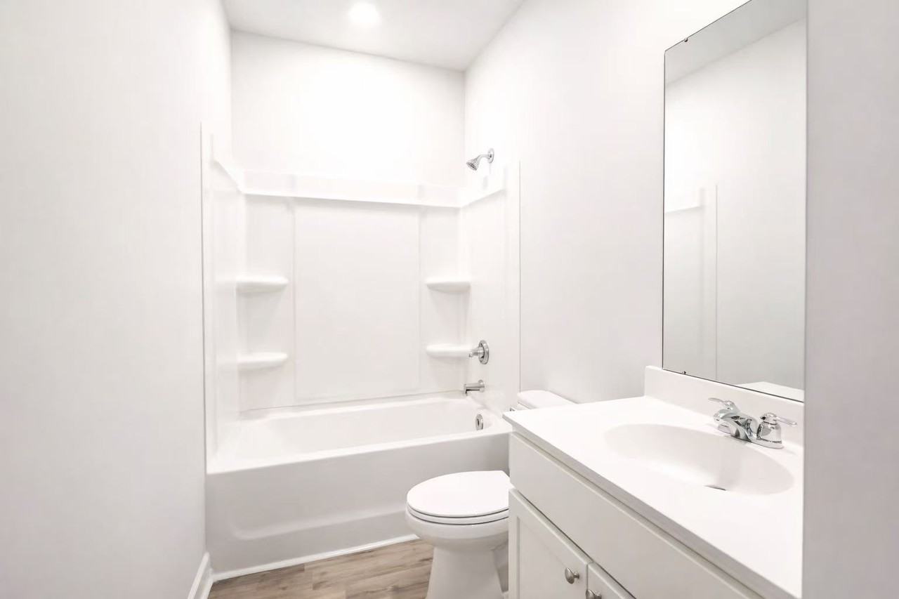 2112 Victory Way #2112 - Photo 2 of 9