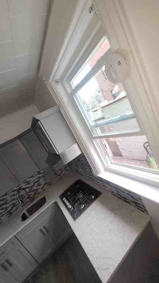 31 50 104th St #1stFL - Photo 4 of 15