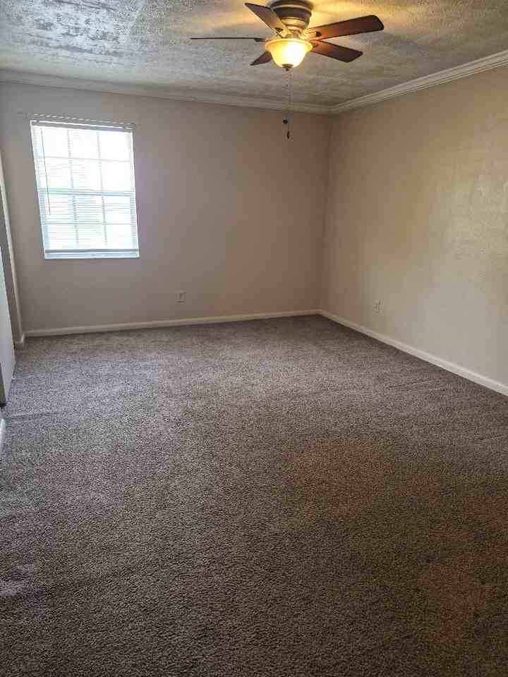 608 Lynchburg Dr #NA - Photo 7 of 9