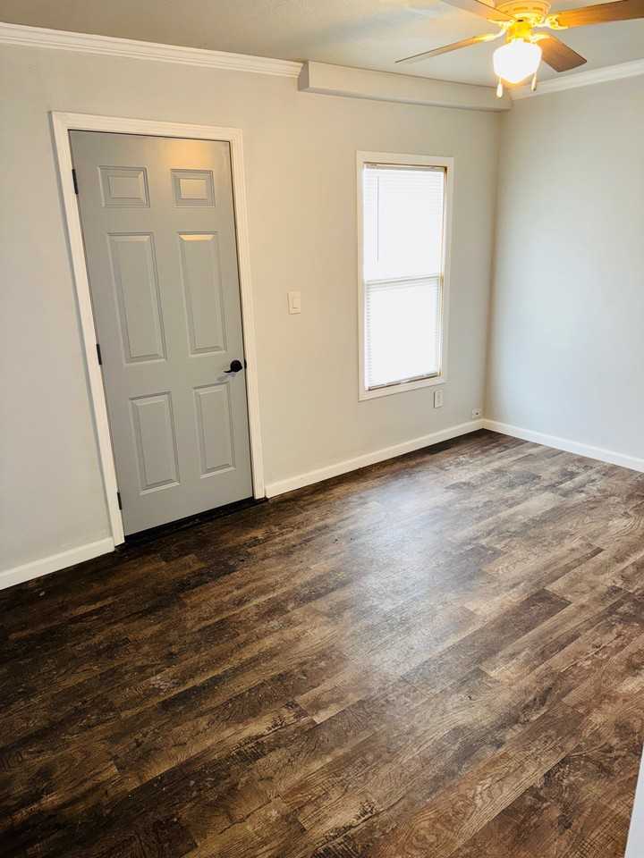 1145 S. Cedar - 4 #4 - Photo 2 of 8