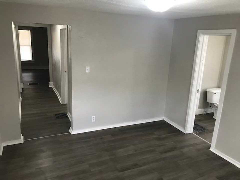 815 Dawson St #1 - Photo 6 of 11