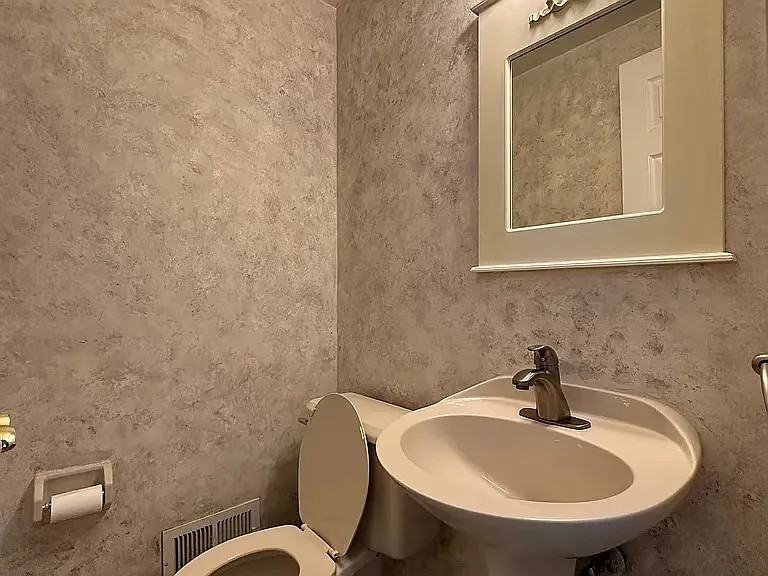 480 Gower Street #2 - Photo 5 of 10